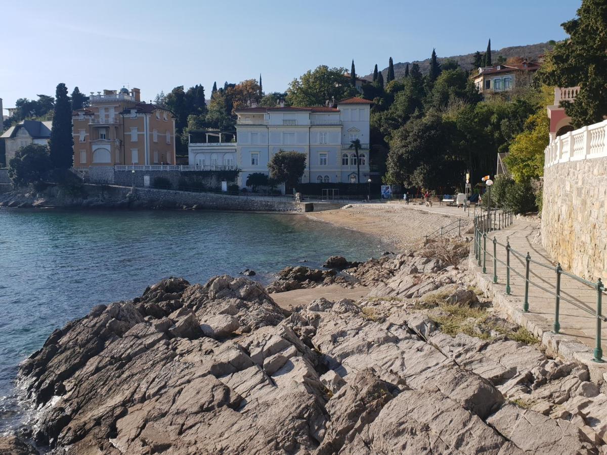 Villa Arentz Residence - Side Sea View Apartments Opatija Extérieur photo
